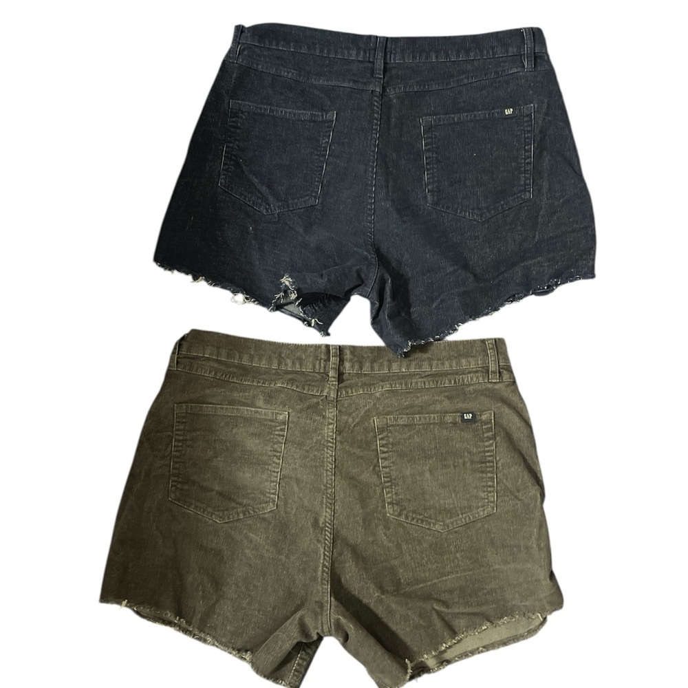 Bundle of 2 GAP Women’s Cutoff Shorts – Size 12 (Navy blue and Olive/Army green)